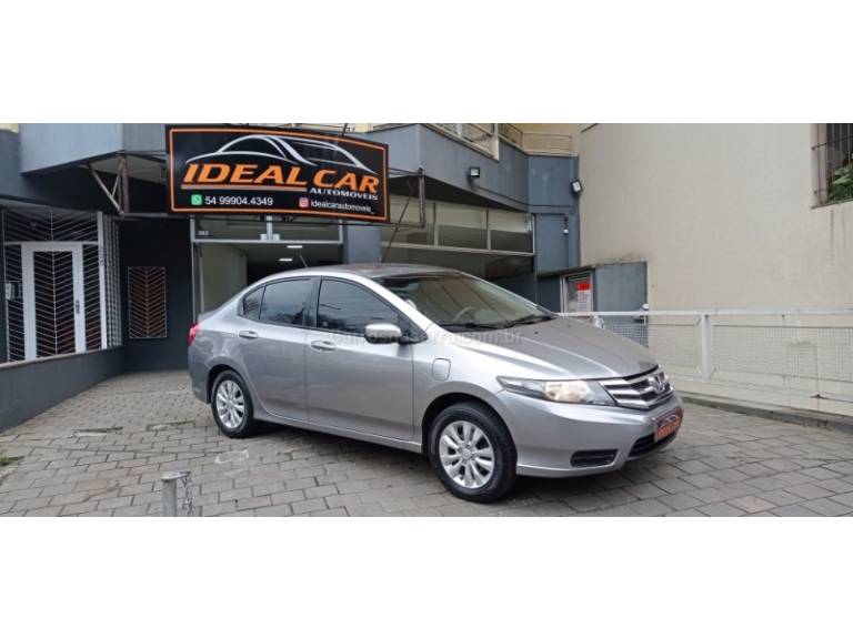 HONDA - CITY - 2013/2013 - Cinza - R$ 54.900,00