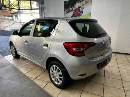 RENAULT - SANDERO - 2020/2020 - Prata - R$ 48.900,00