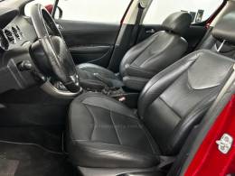 PEUGEOT - 308 - 2013/2014 - Vermelha - R$ 43.900,00