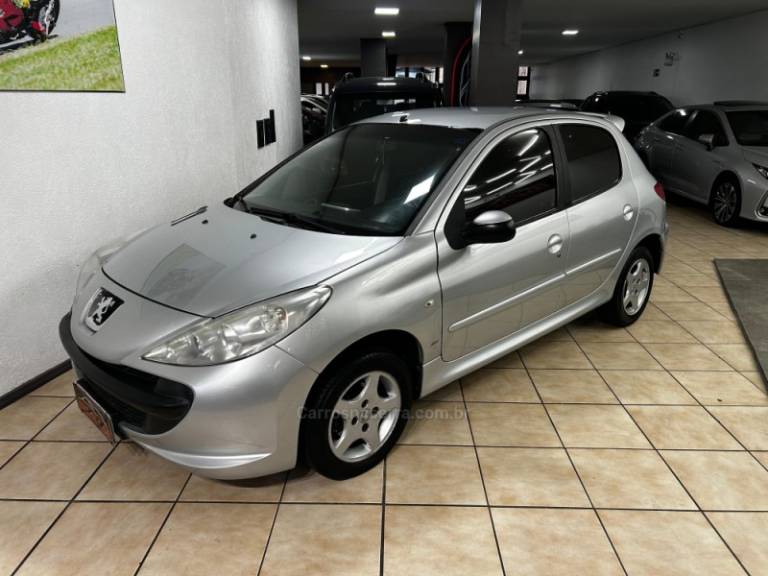 PEUGEOT - 207 - 2009/2009 - Prata - R$ 21.900,00